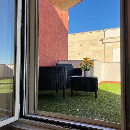 Ferienwohnung Loft Con Terrazzo A Livello Stazione Lecce Exterior foto